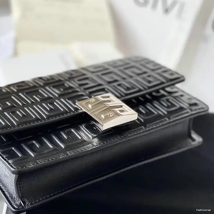 Fashionrep Bag Givenchy 2203RF0022 0823